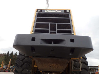 Radlader Komatsu WA 500-3 mit Waage