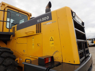 Radlader Komatsu WA 500-3 mit Waage