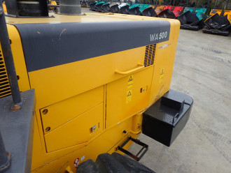 Radlader Komatsu WA 500-3 mit Waage