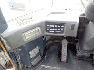 Radlader Komatsu WA 500-3 mit Waage