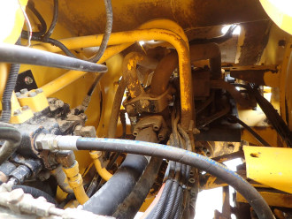 Radlader Komatsu WA 500-3 mit Waage