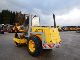 Walzenzug Bomag BW 172 D-2
