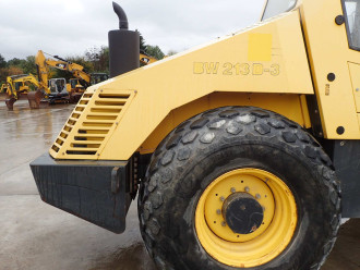 Bomag BW 213 D-3 Walzenzug