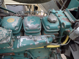 Backenbrecher mobil Metso LT 100 mit Hammer im Bunker