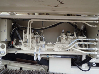 Backenbrecher mobil Metso LT 100 mit Hammer im Bunker