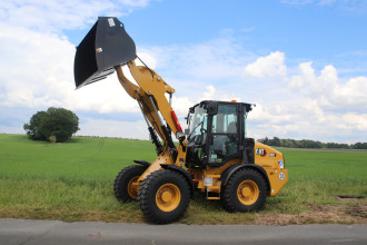 Radlader 6,6t Cat 908 - 4,0 t max. Hubkraft  - Schaufel 1,35 cbm- BEKAMAX Schmieranlage 