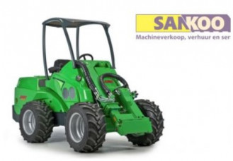 Mini Radlader Avant 740