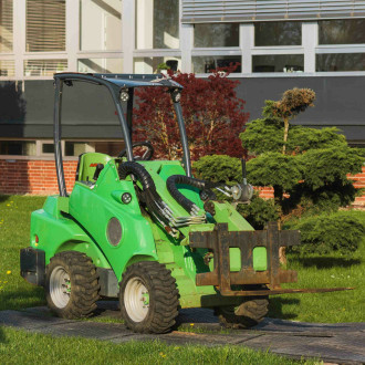 Minilader Avant 423 