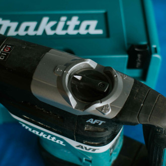 Makita HR005G Akku-Kombihammer 8,2 kg