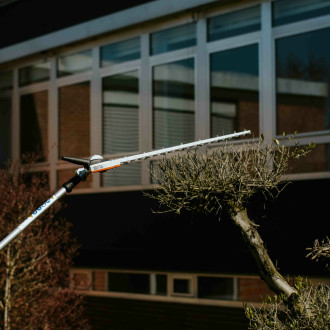 Stihl HLA 85 Akku-Teleskop Hochheckenschere bis 330 cm