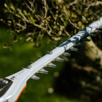 Stihl HLA 85 Akku-Teleskop Hochheckenschere bis 330 cm