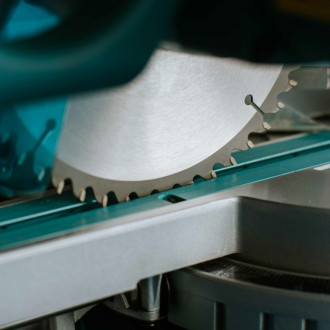 Makita LS0816F Kapp- und Gehrungssäge