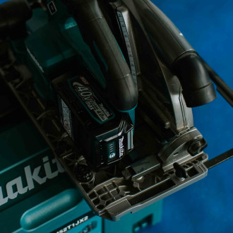 Makita SP001G Akku-Tauchsäge 56mm 40V mit Führungsschiene