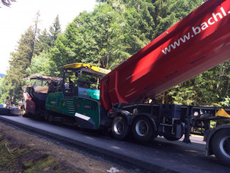 Vögele MT 3000-2 i Asphalt Beschicker mit Fahrer