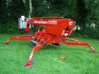 Raupenbühne LEO 25 T