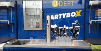 Ausschankwagen mit Kühlzelle, Party Anhänger