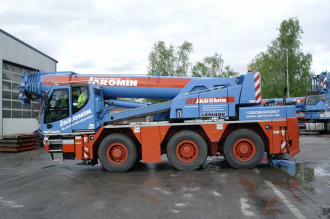 Żuraw Liebherr LTC 1045 
