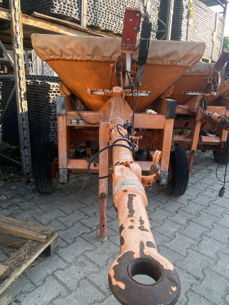 Rauch Salzstreuer SU 352 Anhäger
