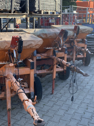 Rauch Salzstreuer SU 352 Anhäger
