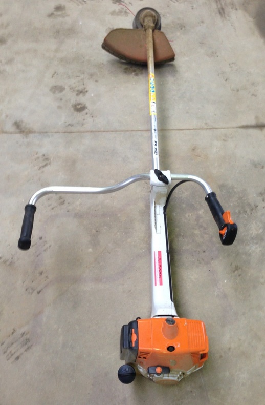Motorsense Stihl FS 350 mieten in Würzburg