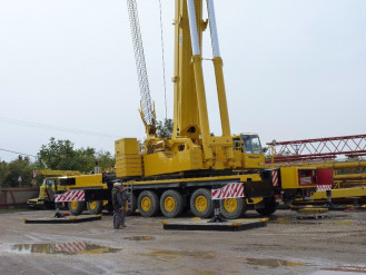 Kran LTM 1300