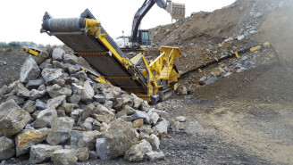 Keestrack K4 (Novum), 2-Deck Grobstücksiebanlage auf Raupe, 26-28To