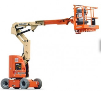 Gelenkarbeitsbühne JLG E300AJP 