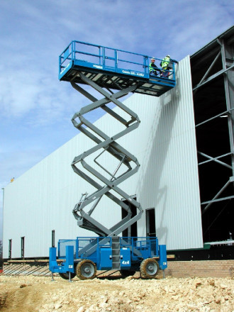 Scherenbühne 15 m Allrad Doppeldeck