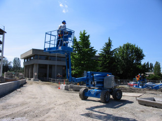Gelenkteleskopbühne 18 m