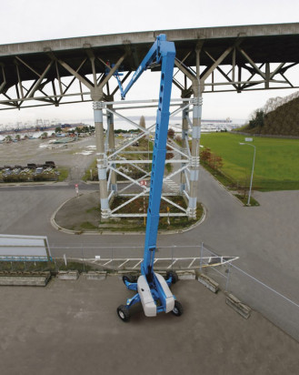 Gelenkteleskopbühne 43 m Allrad