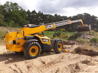 Teleskoplader JCB 535  