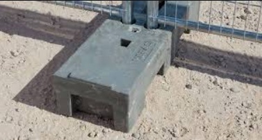  Bauzaun Beton- oder Recyclingfuß  mieten