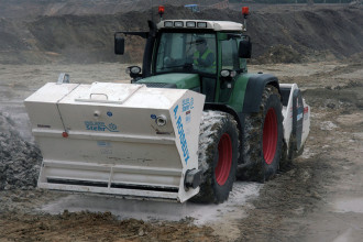 Stehr SBS 3000 Bindemittelstreuer (Frontanbau) Kalkstreuer 