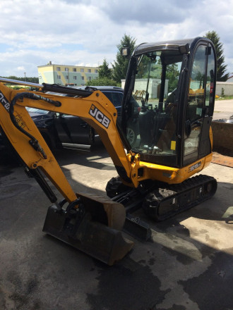 Minikoparka JCB 8018 CTS