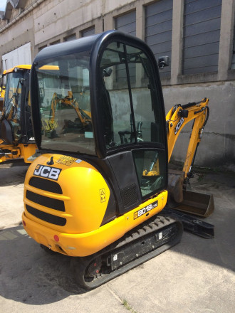 Minikoparka JCB 8018 CTS