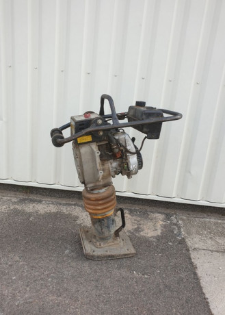 Stampfer 70 kg Bomag BT65
