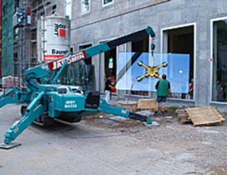 Minikran MC 405 mit Glasmanipulator Oberhausen