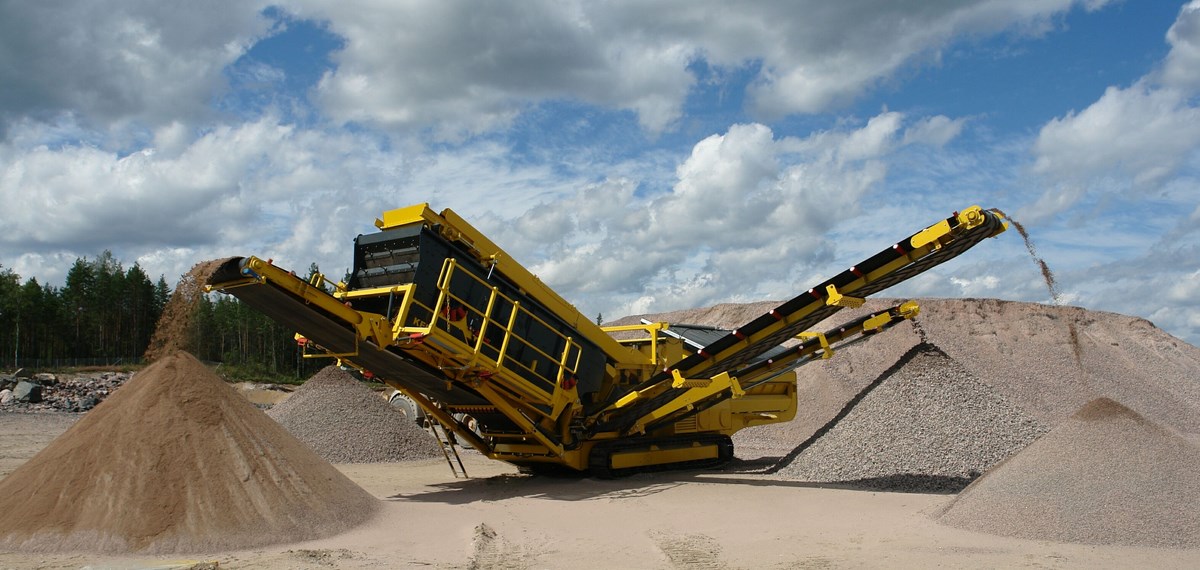 Keestrack C6 (Explorer 1800), 2-Deck oder 3-Deck-Splittsiebanlage auf Raupe, 28-32 To mieten