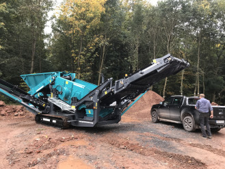 Powerscreen Warrior 800 Siebanlage raupenmobil 