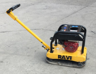 Rüttelplatte RAVI  RRP 30 BH 