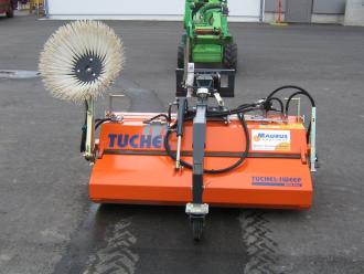 Anbau-Kehrmaschine mit Seitenbesen Avant Anbaugerät 