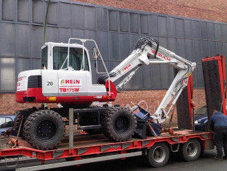 Mobilbagger Takeuchi TB 175 W Powertilt 