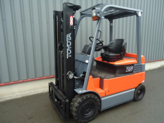 Elektro Gabelstapler Toyota 7FBMF25  Wuppertal