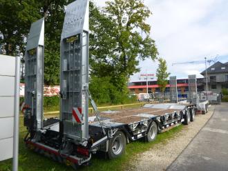Humbaur HTD 40K-RM-BM mit Radmulden