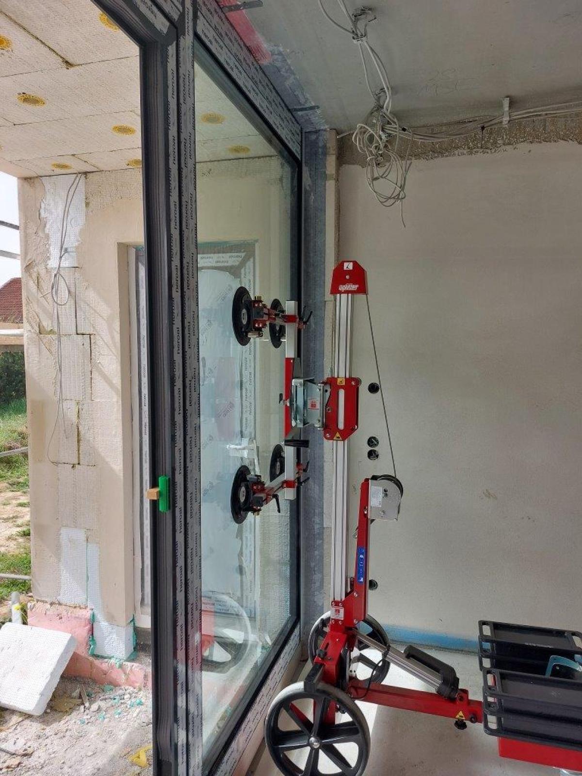 Glaslifter Glasworker Glasroboter Glasmontagegerät UPT 250