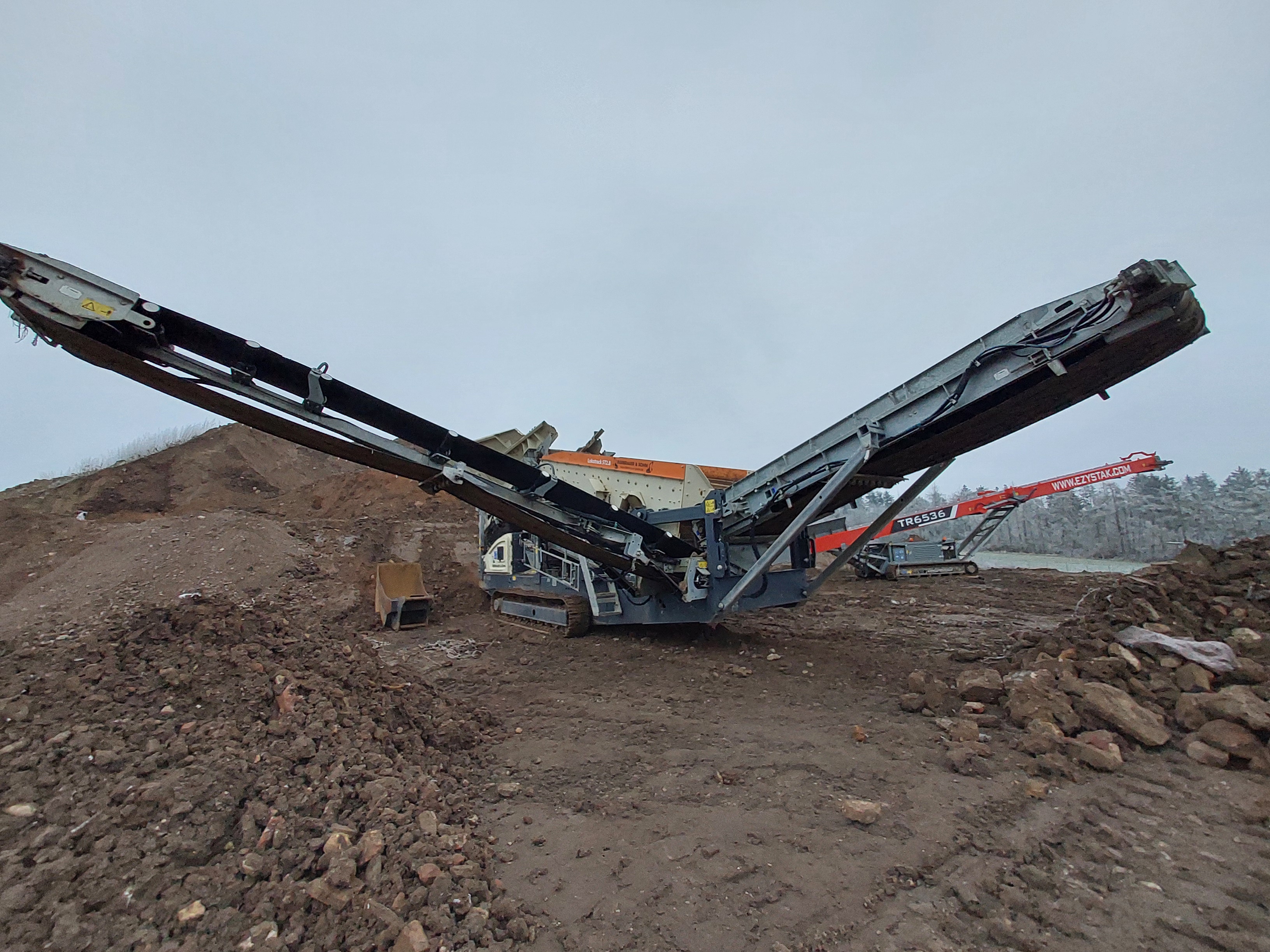 Schwerlastsiebanlage Metso ST2.8 mieten