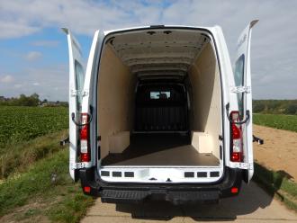 Transporter-Kastenwagen Hochdach Renault Master / Sprinter XXXL mieten in Würzburg