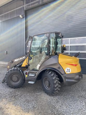 Schwenklader Mecalac AS600