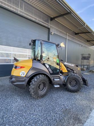 Schwenklader Mecalac AS750