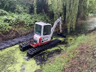 Amphibienbagger / Schwimmbagger Waterking WK20 mit Bioöl